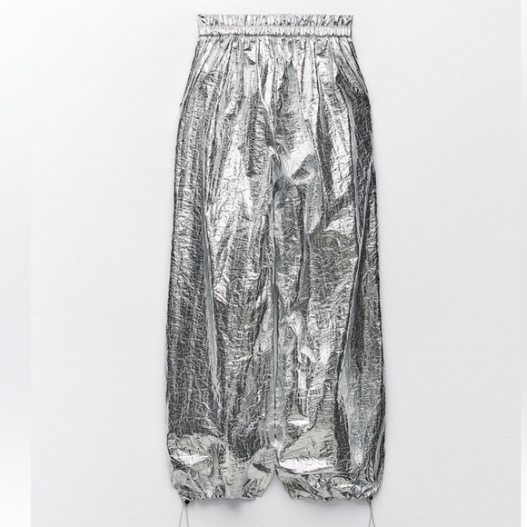 Zara Silver Metallic pants. Medium. - Picture 6 of 11